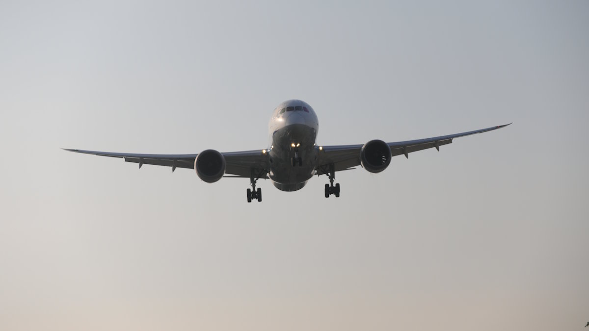 Перуде тікұшақ құлап, 15 адам мерт болды 