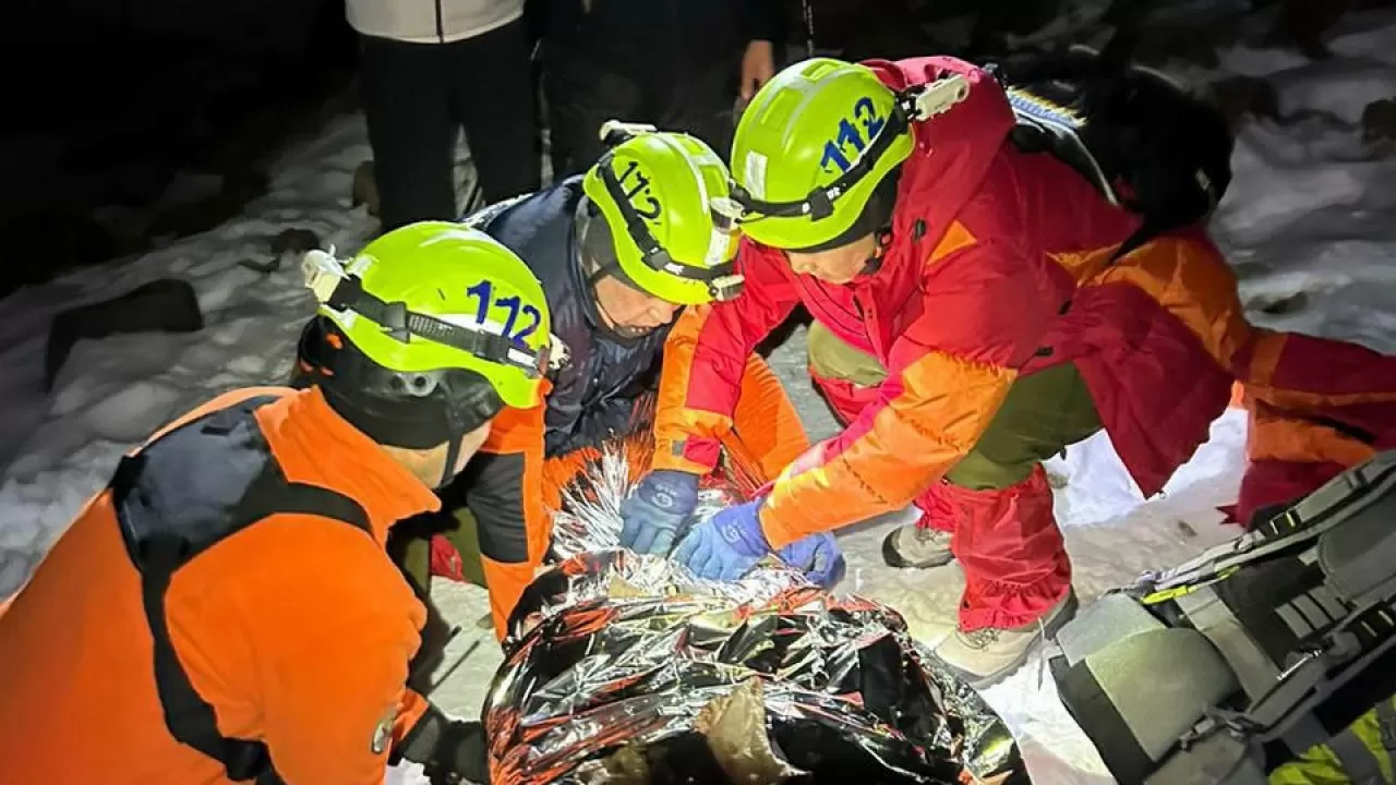 Туристку из Китая эвакуировали в районе ледника в Алматы 