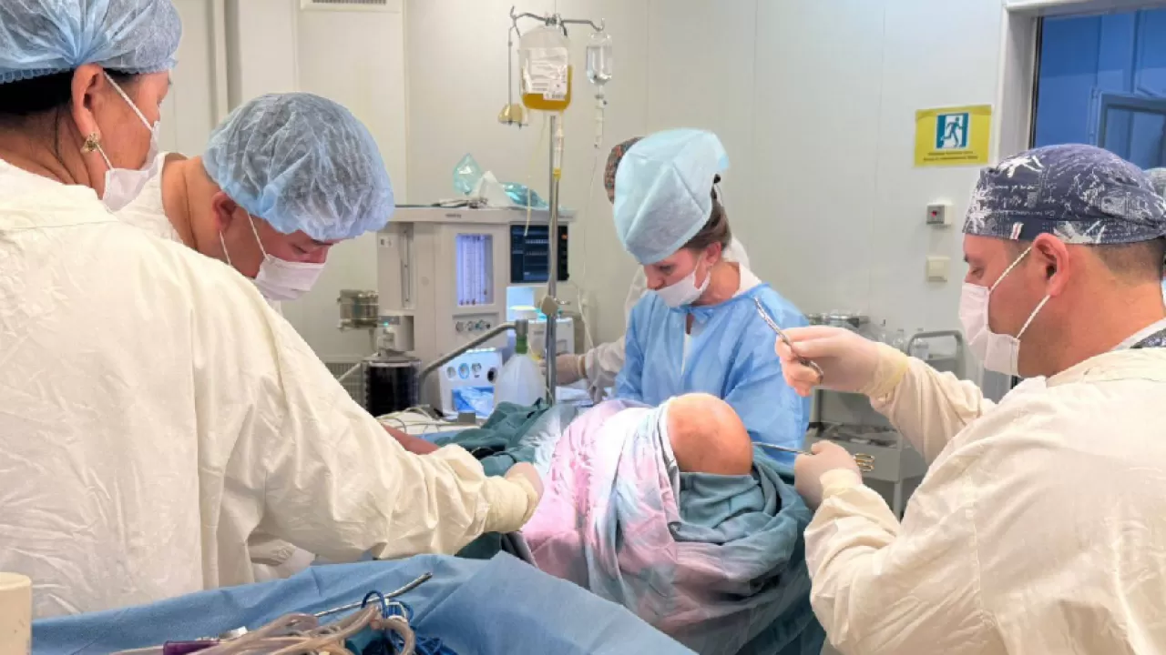 Редкую врожденную патологию впервые прооперировали в Таразе 