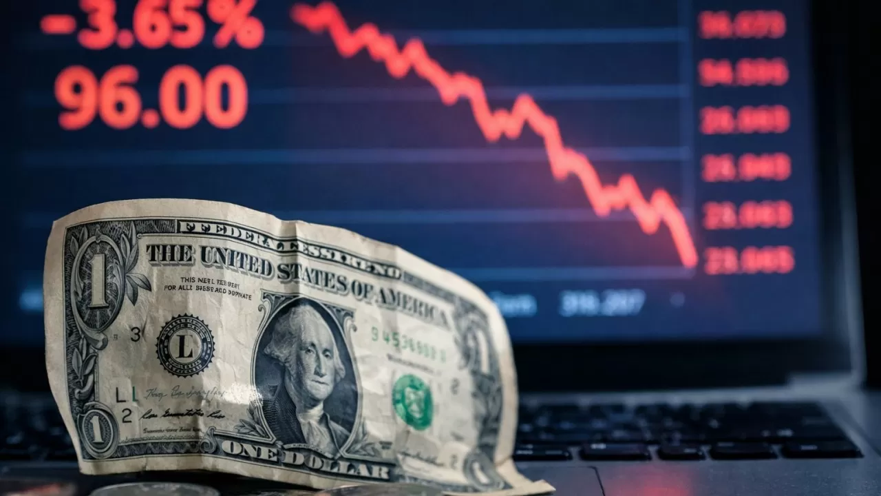 Мир ждет крах доллара 