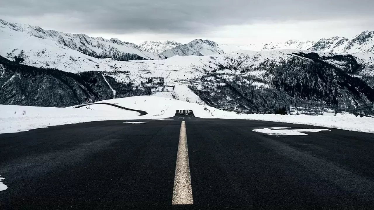 Дорожная блокада снята: на каких трассах Казахстана открыли движение