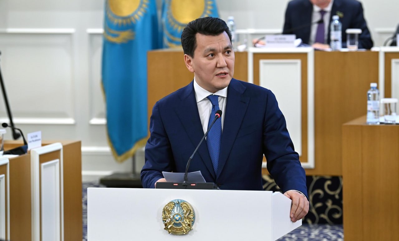 Қолданыстағы Ата заңды дайындағанда бірқатар өрескел қателіктер жіберілген &ndash; Ерлан Қарин