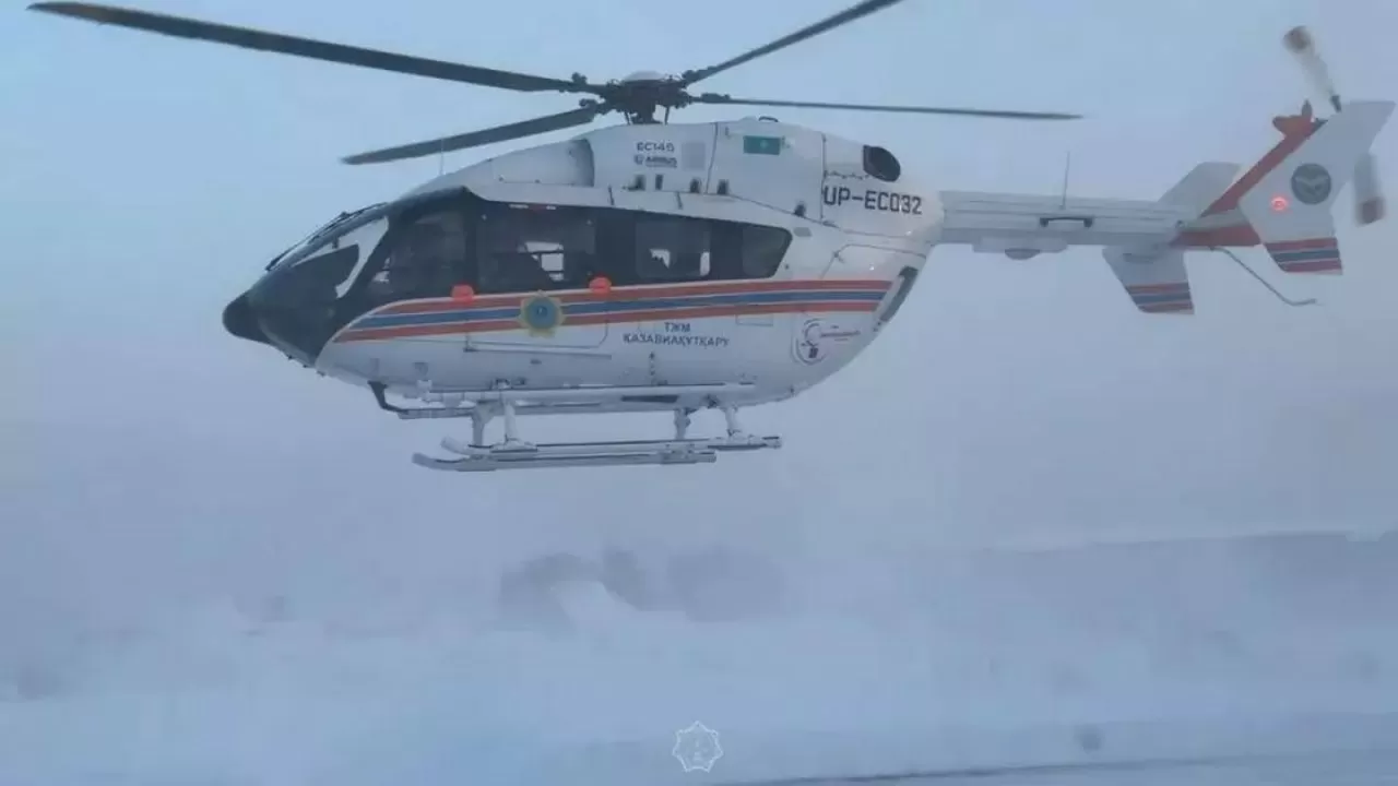 Жүкті келіншек тікұшақпен шұғыл түрде Өскеменге жеткізілді