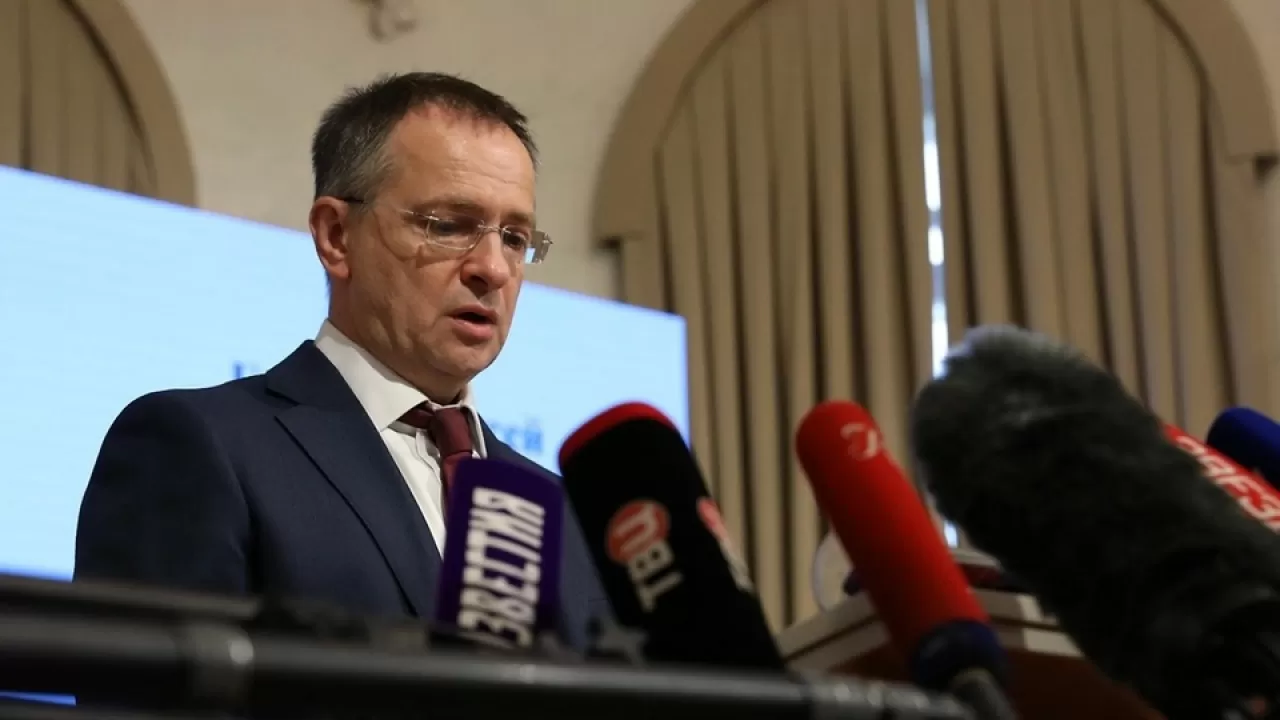 Мединский назвал непростыми женевские переговоры между Россией и Украиной