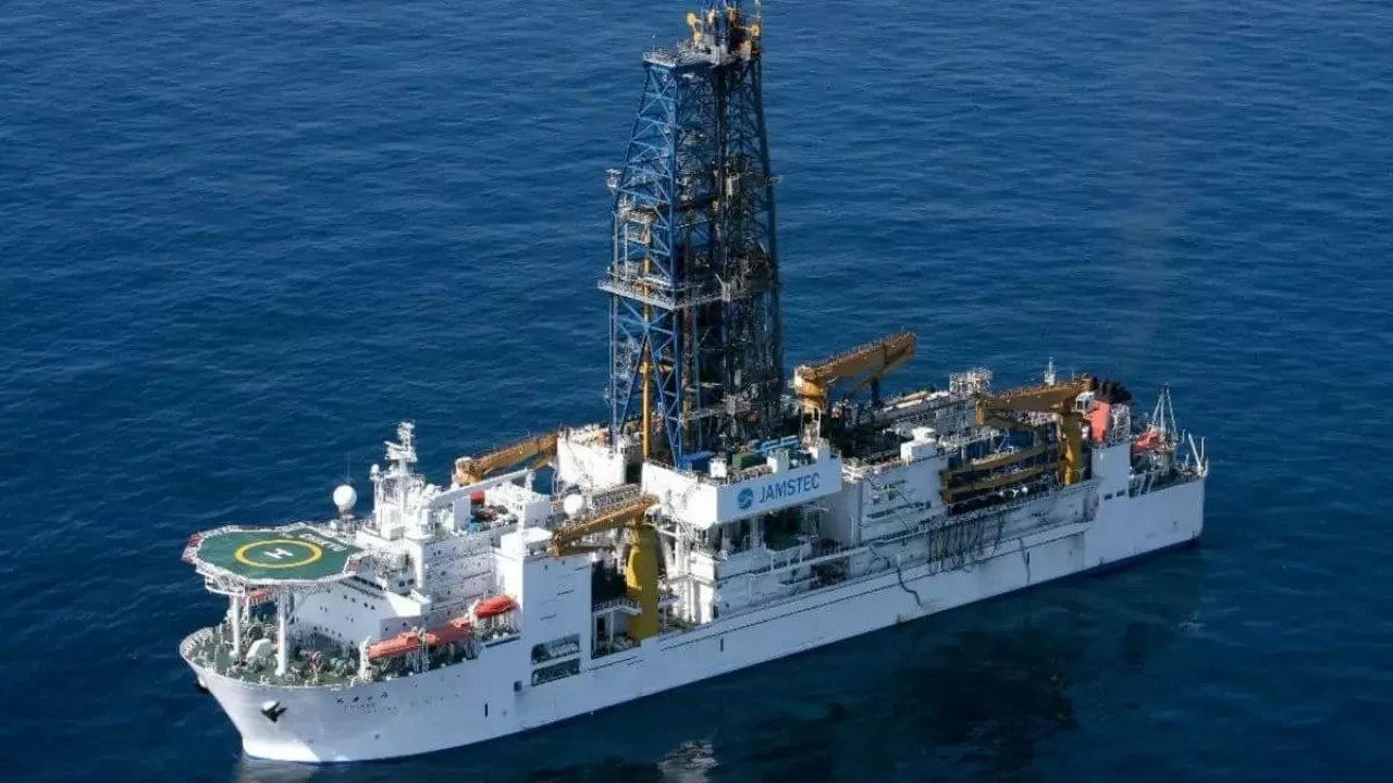 Япония впервые извлекла редкоземельные элементы со дна океана