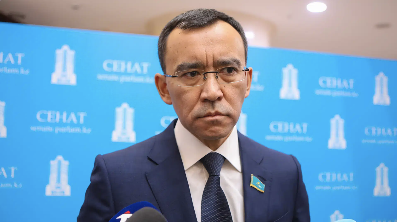 Мәулен Әшімбаев алдағы референдум туралы: "Ел дамуының жаңа кезеңіндегі тарихи оқиға"