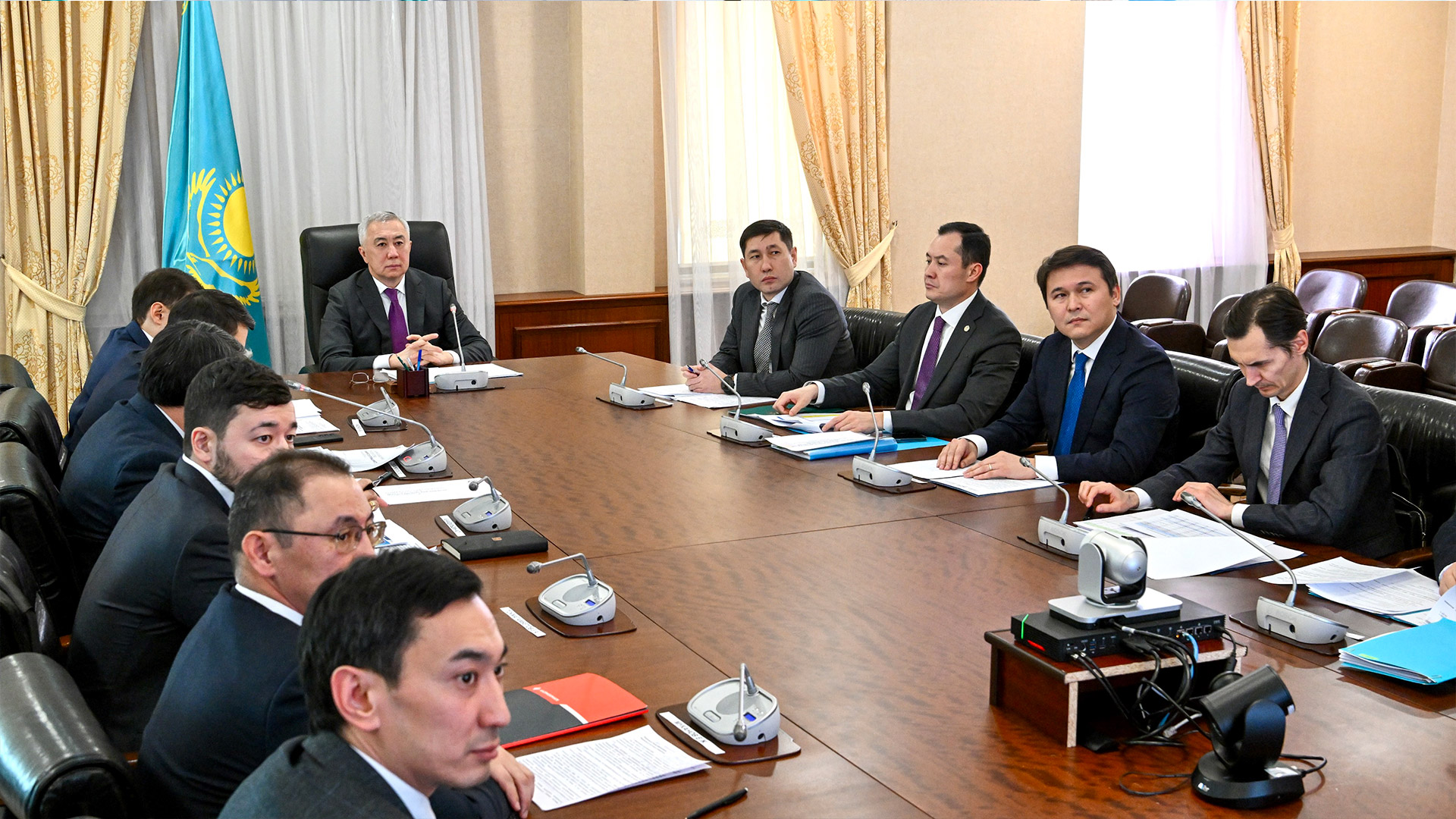 Үкімет химия өнеркәсібіндегі жаңа өндірістерді іске қосуды жеделдетеді