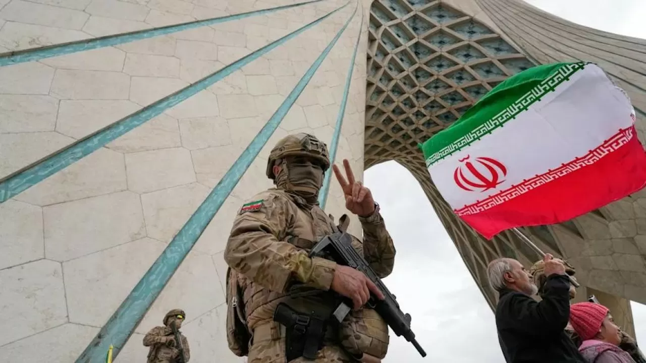 Учения в южных водах Ирана: Кремль призывает к сдержанности