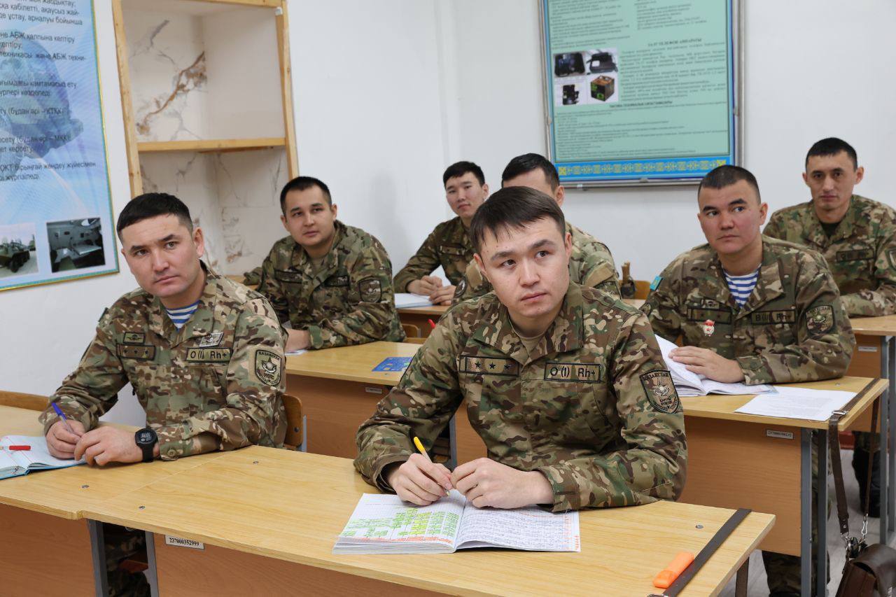 Биыл 850-ден астам запастағы офицер әскери қызметке шақырылады