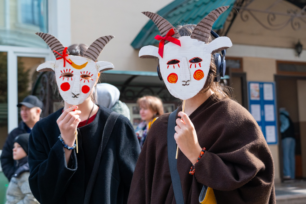 Жители Казахстана проводили зиму