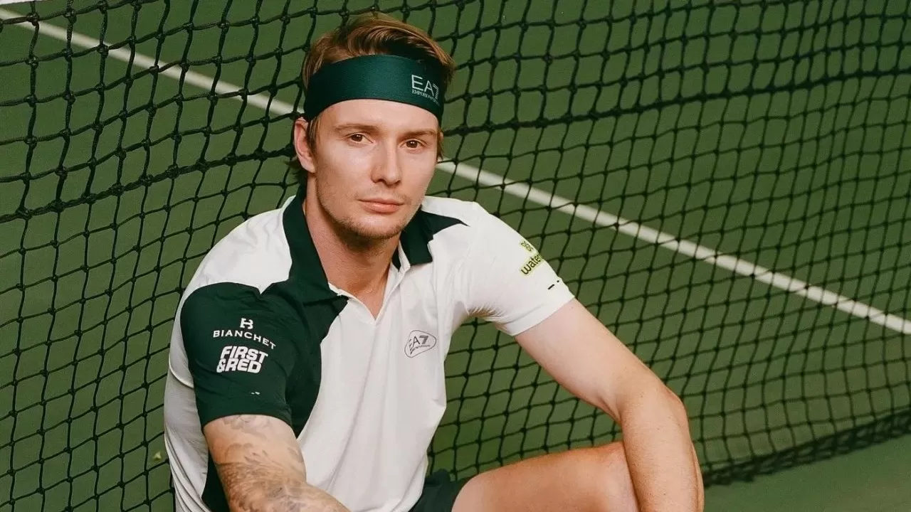 Александр Бублик Таяу Шығыстағы шиеленіс кезінде Дубайдан Лас-Вегасқа ұшты