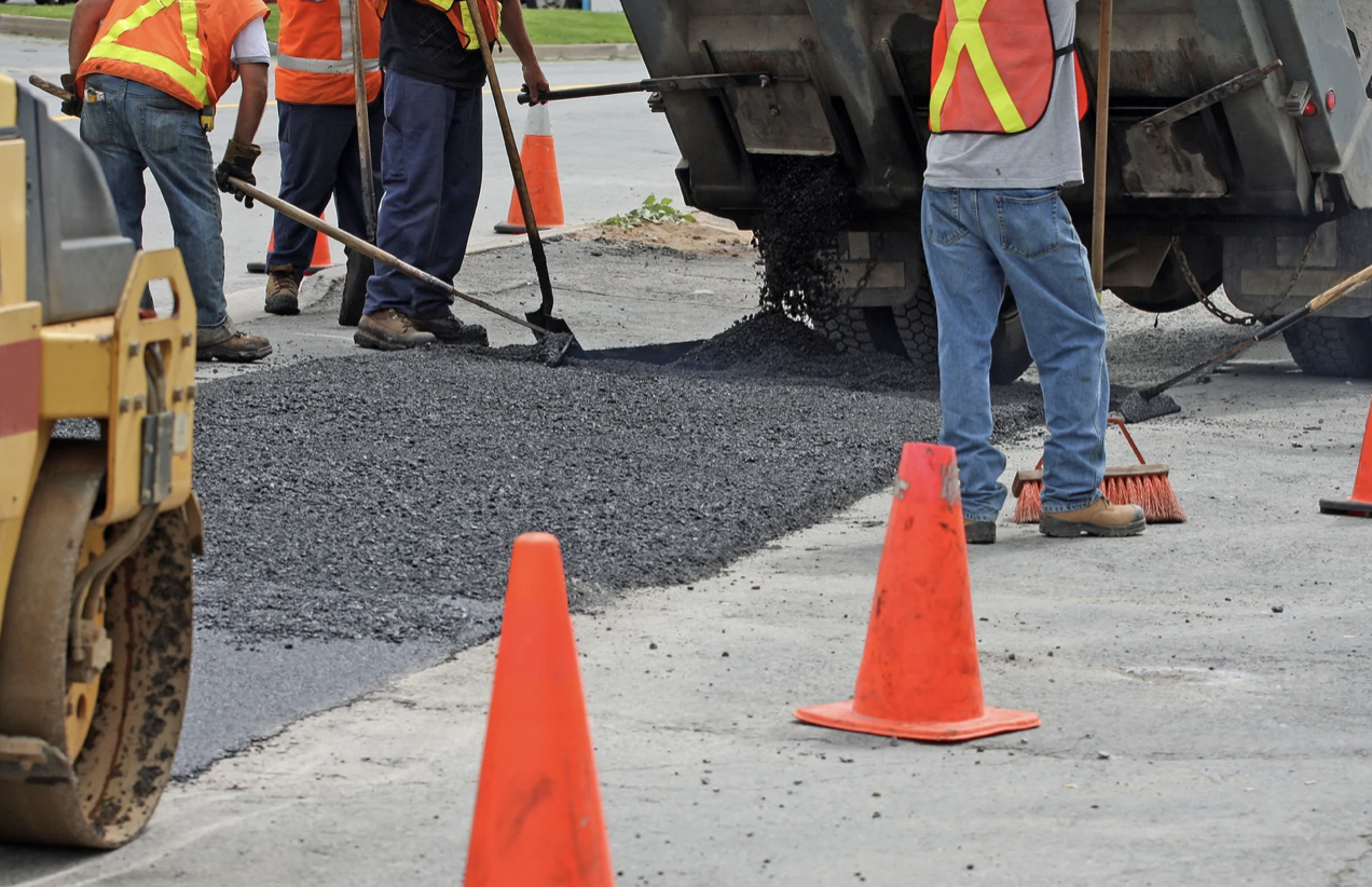 Батыс Қазақстанда жол жөндеуге бөлінген қаржыны жымқыру ісі бойынша тергеу аяқталды