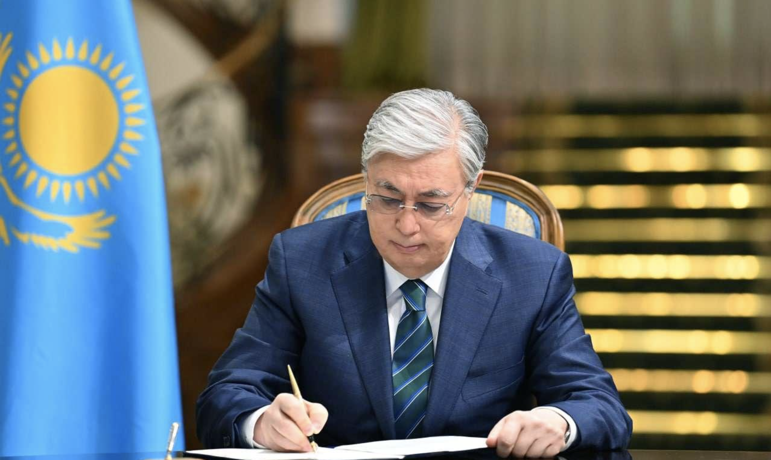  Токаев поздравил журналистов с Национальным днем печати