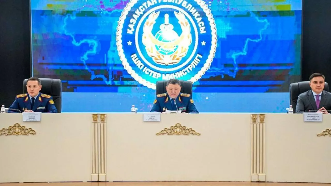 Саденов разнес полицию Шымкента 