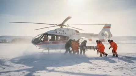 Счет на минуты: в Акмолинской области вертолет МЧС экстренно эвакуировал ребенка