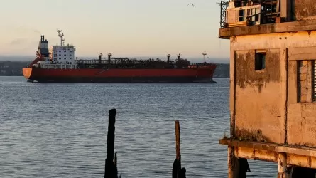 Венесуэла начала поставлять нефть в Израиль