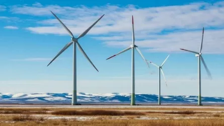 Пока Трамп высмеивает ВИЭ, Китай инвестирует в них триллионы