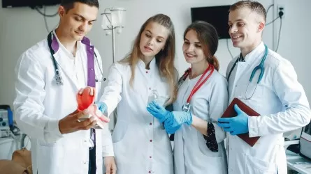 Пройти бесплатную стажировку в Дубне могут молодые ученые СНГ