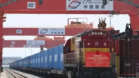 Казахстан стал ключевым звеном нового маршрута из Китая в Азербайджан 