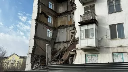 Обрушение многоэтажки в Балхаше попало на видео 