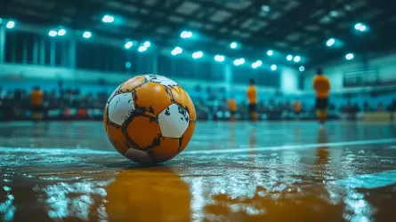 "Кайрат" продолжает погоню за "Семеем" в футзальном ЧРК