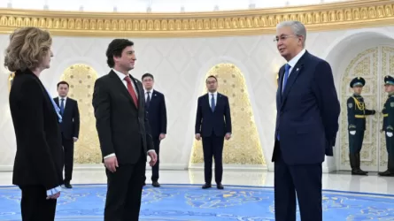 Токаев принял послов Греции и Португалии 