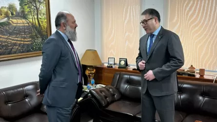 Казахстан и Пакистан нацелились на товарооборот в миллиард долларов 