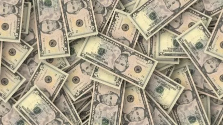 Масштабную валютную интервенцию провел Нацбанк Кыргызстана 