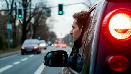 Сигнал удачи: водитель объяснил выигрыш в лотерею подсказкой светофора