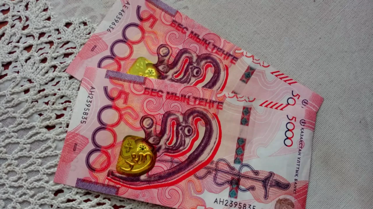 Приговор за взятку в 10 тыс. тенге вынесли в Костанае  