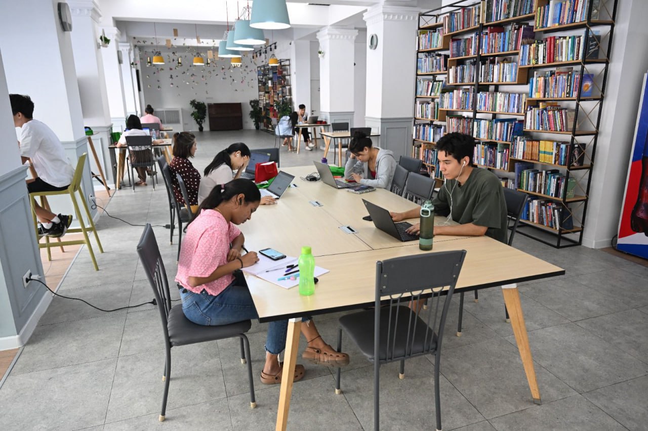 Алматыда тағы екі кітапхана тәулік бойы жұмыс істейді