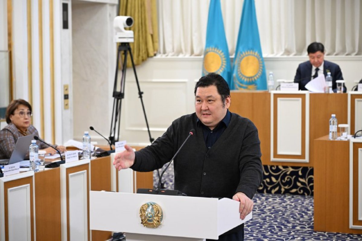 Жаңа Конституция жобасы референдумға шығаруға дайын &ndash; саясаттанушы