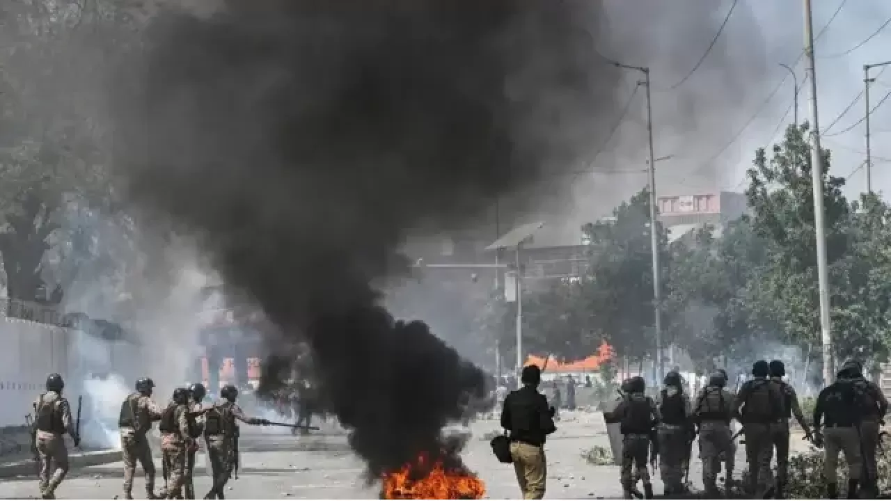 Кашмир охватили протесты после гибели Али Хаменеи