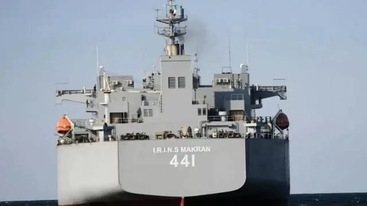 Военный корабль Ирана терпит бедствие близ Шри-Ланки 