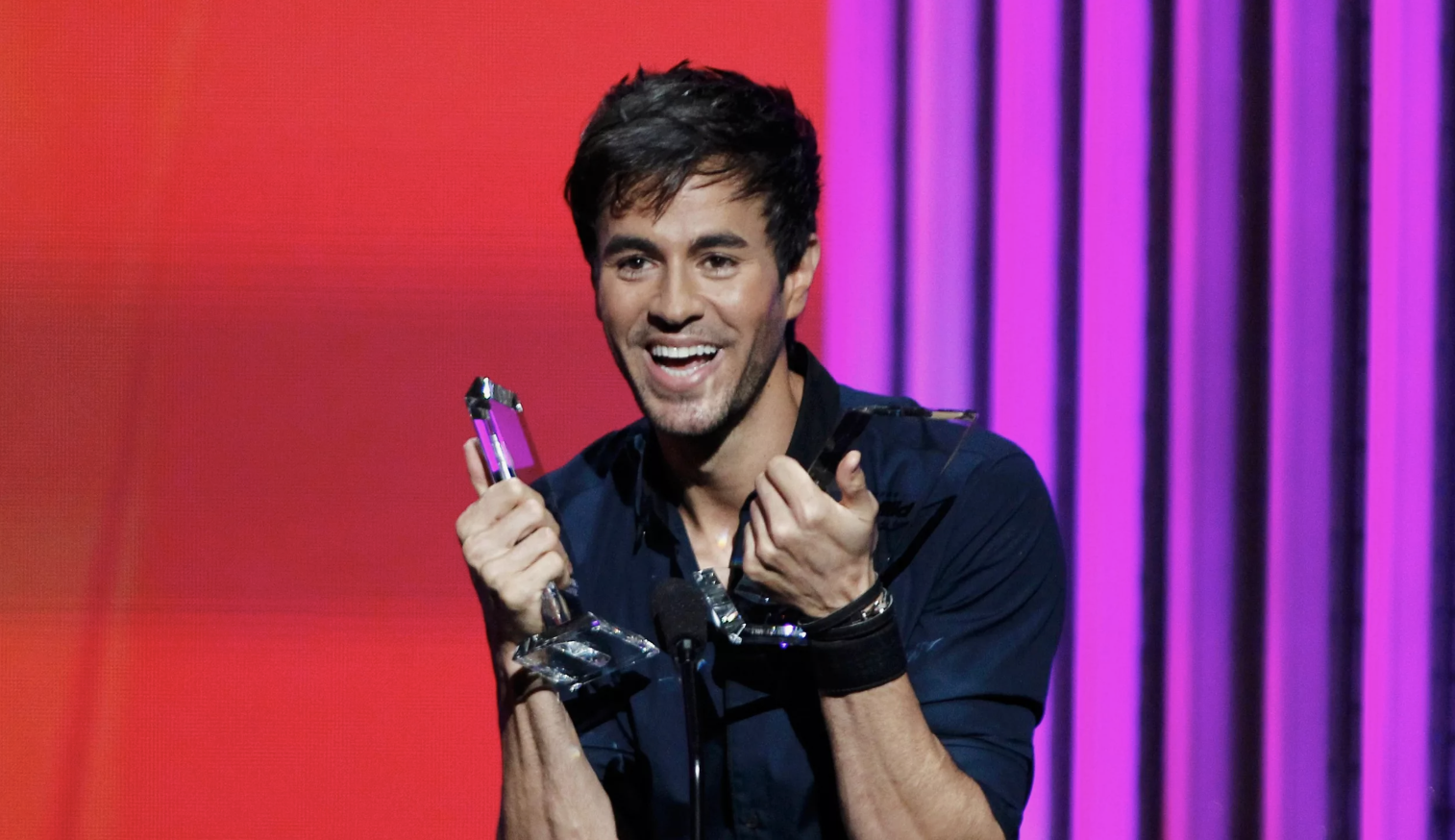 Энрике Иглесиас Қазақстанға қашан келетіні белгілі болды