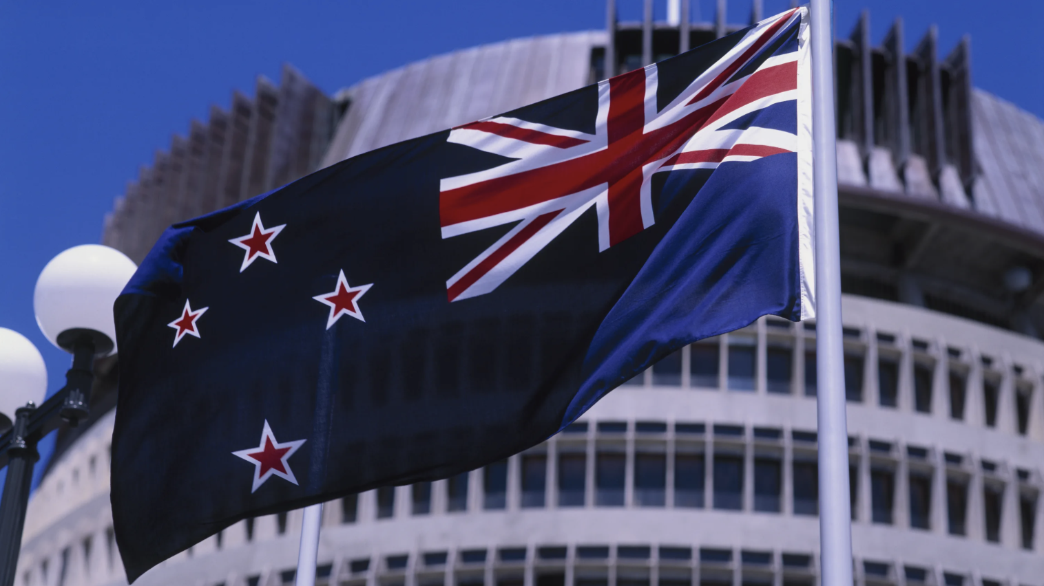 Жаңа Зеландияда жанармай тапшылығына байланысты көлік пайдалануға шектеу енгізіледі