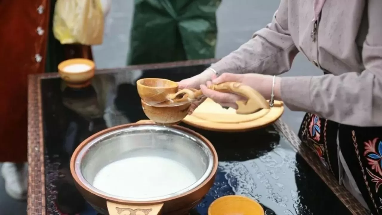 В Алматы цены на кумыс выросли почти на 34% 