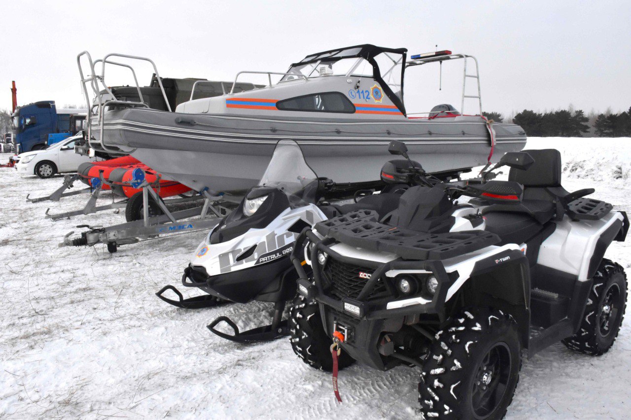 Рудныйда мұз астына түсіп кеткен балықшылар құтқарылды