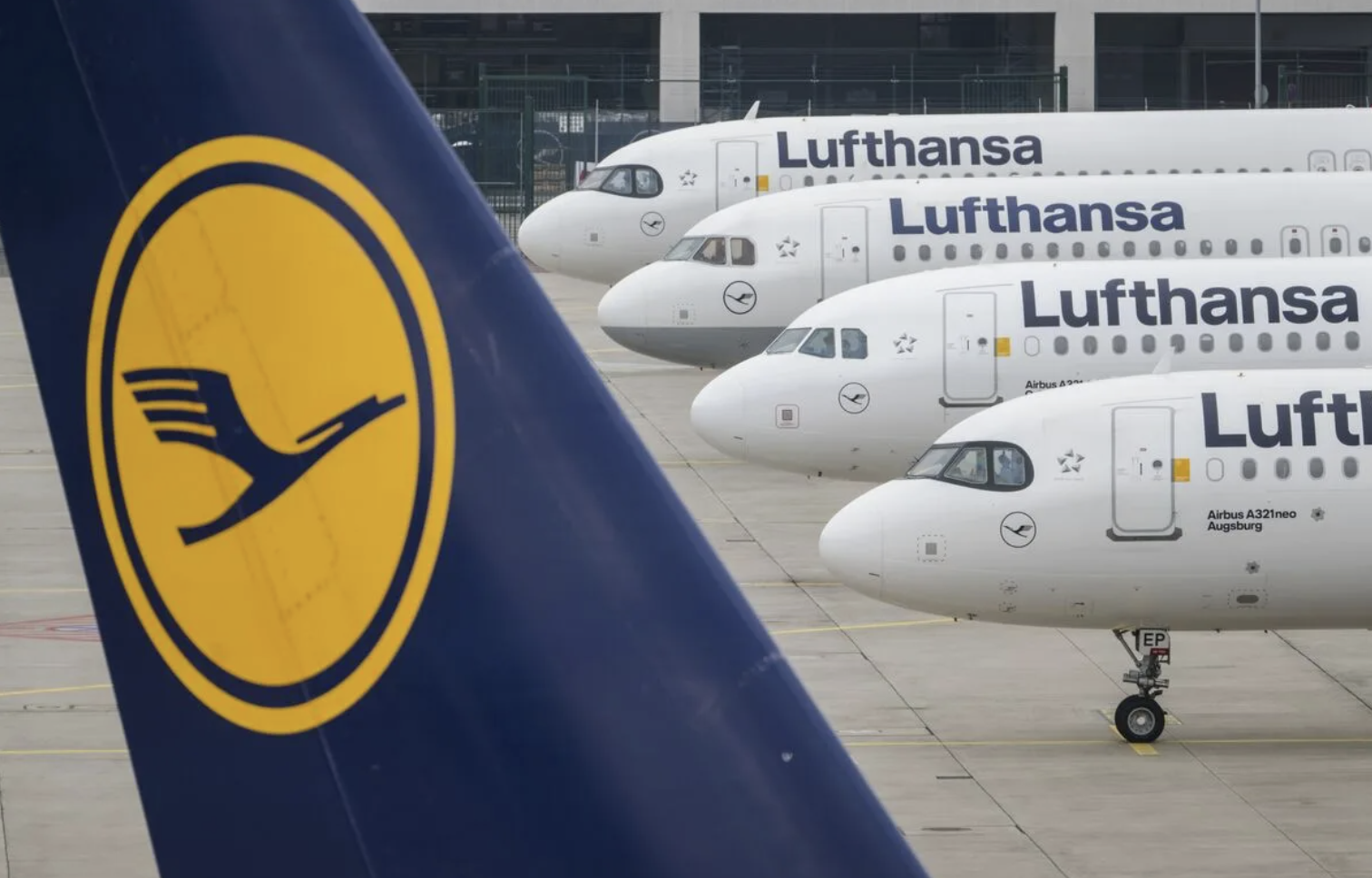 Lufthansa Таяу Шығысқа рейстерді тоқтату мерзімін ұзартты