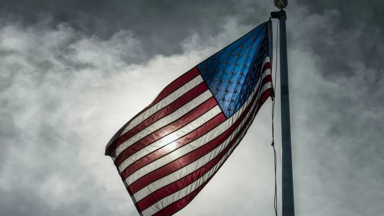 Долговой рекорд США: впервые пробита отметка в 39 трлн долларов