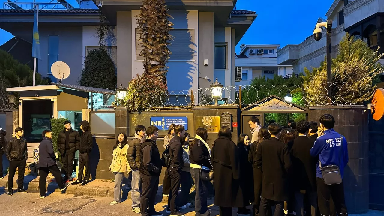 В более 40 странах уже работают участки референдума 