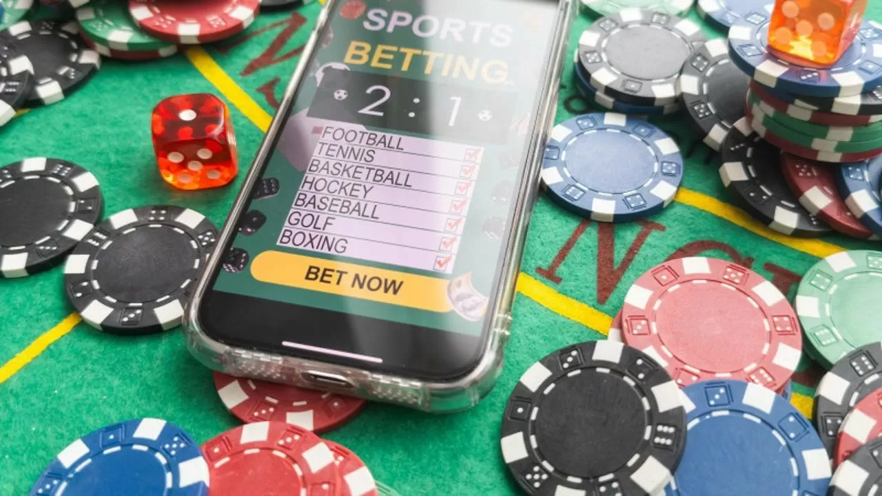 Чиновников массово уволили за ставки в букмекерских конторах в области Улытау 