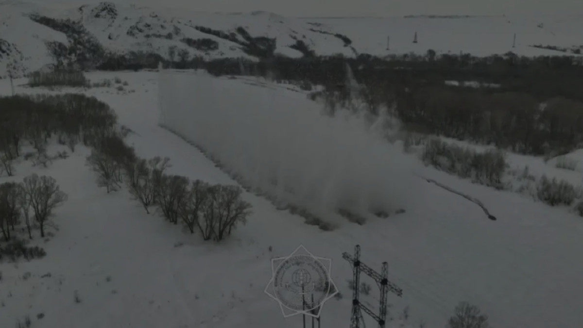 Шығыс Қазақстанда өзендерде мұз жару жұмысы жүріп жатыр