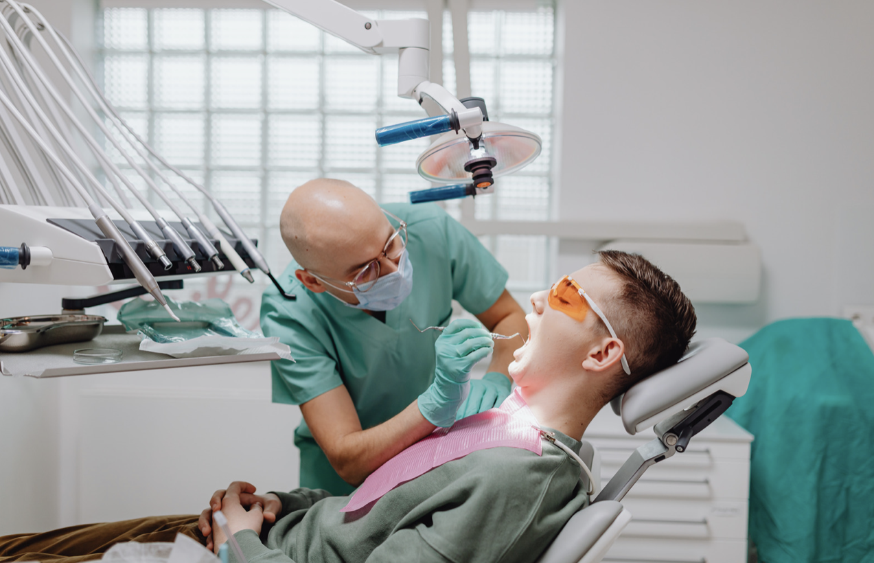 Алматы облысында стоматология басшысы 66 млн теңге жымқырған