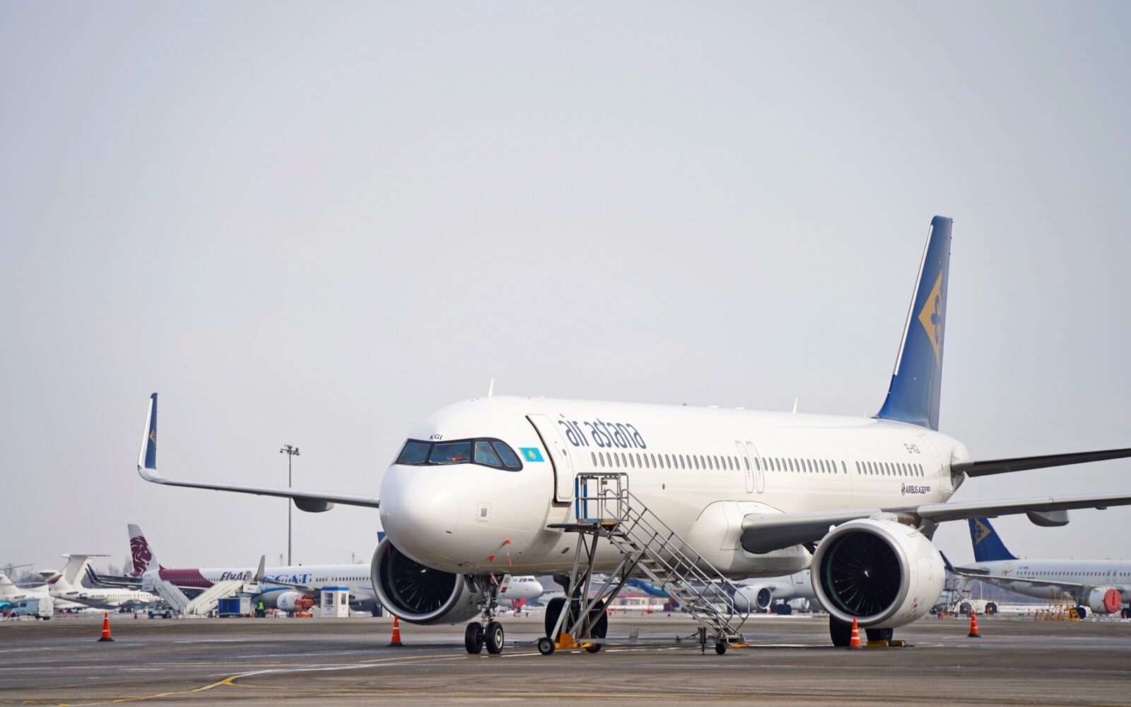 Наурыз айының соңына дейін Дубайға ұшатын рейстер тоқтатылды