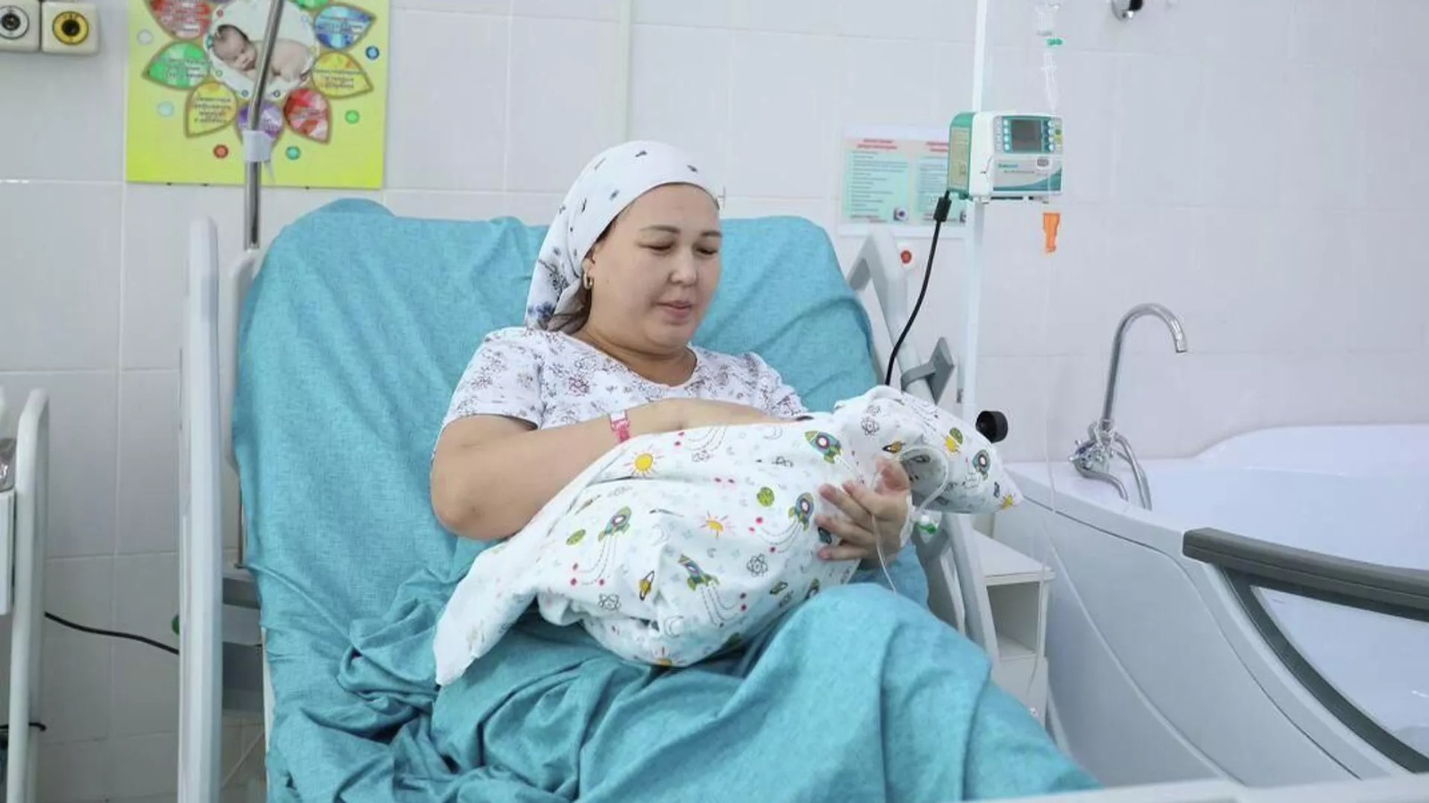 Маңғыстауда референдум күні дүниеге келген балаға Атазаң деп ат қойылды