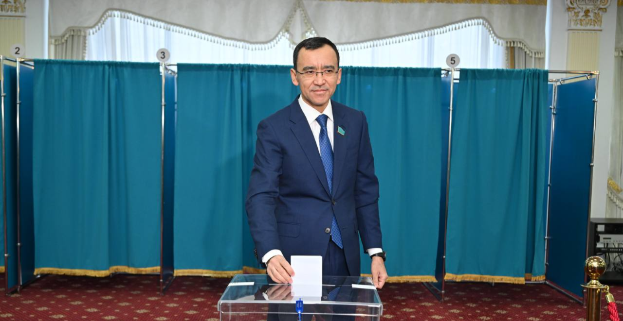 Мәулен Әшімбаев: Халықтың пікірі ескеріле отырып, мемлекеттік маңызы бар шешімдер қабылданады