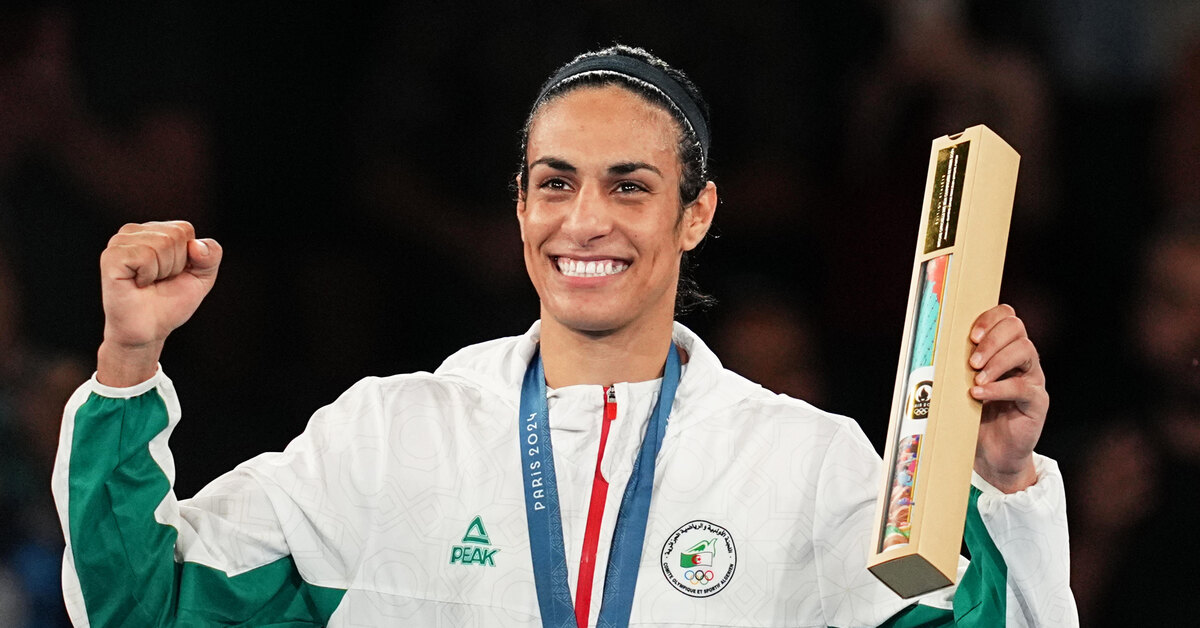 Трансгендер деп айыпталған атышулы алжирлік боксшы кәсіби боксқа қадам басты