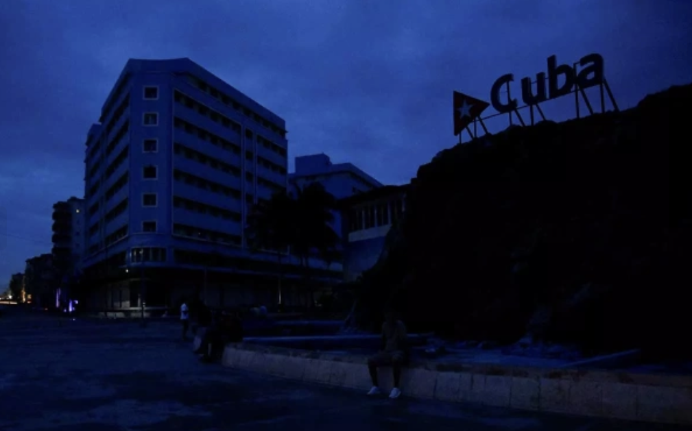 Куба халқы жарықсыз отыр