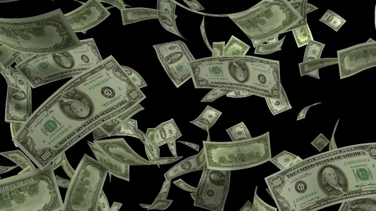 Сколько стоят доллар и рубль в обменниках Казахстана 29 марта